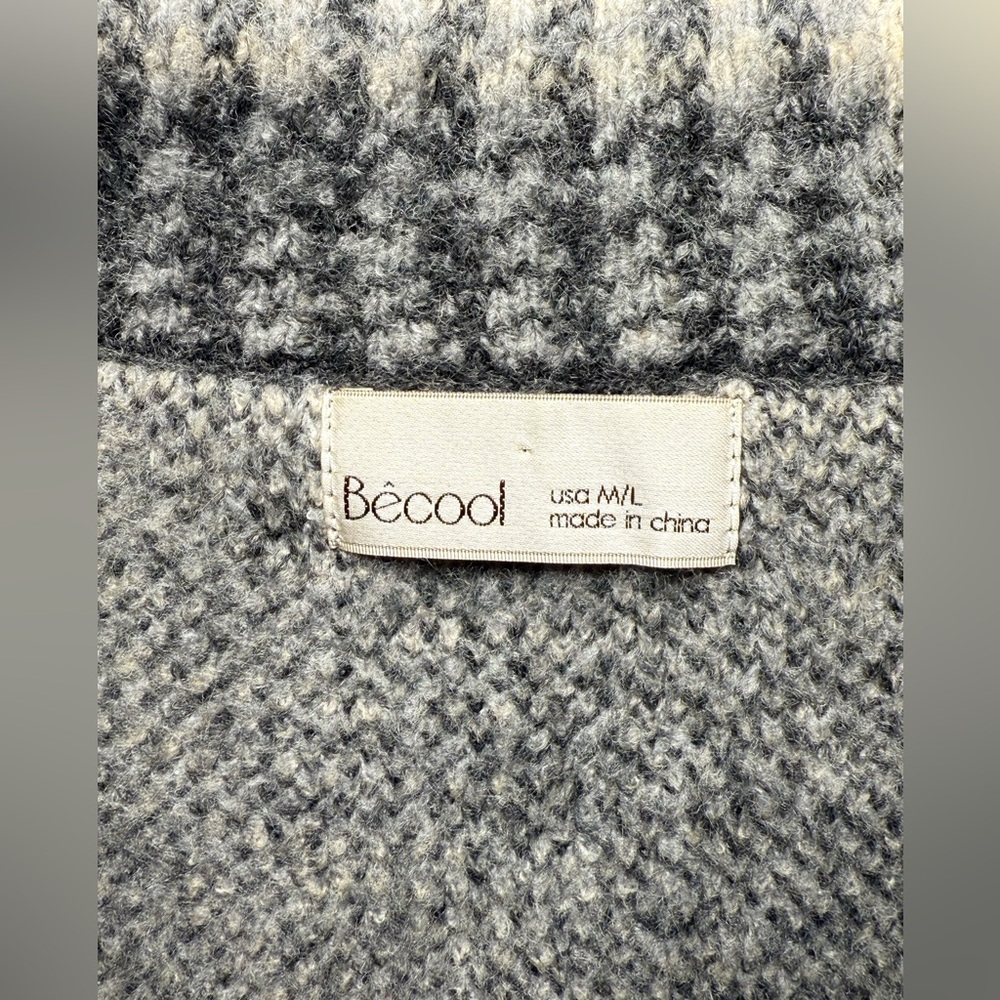 Becool Women's Gray White Plaid Sweater Jacket Co… - image 5